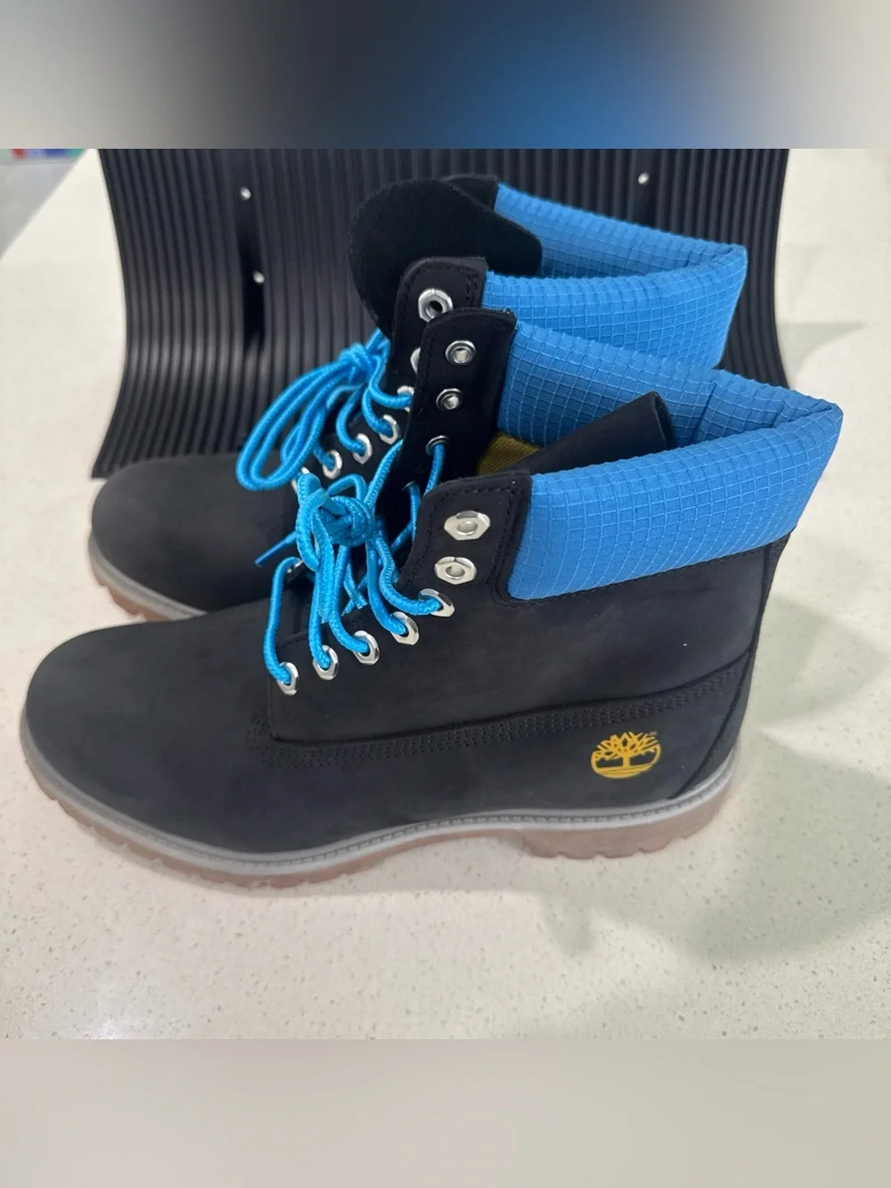 Timberland Men’s 6 Inch Premium Waterproof Boots Black Blue Size 10